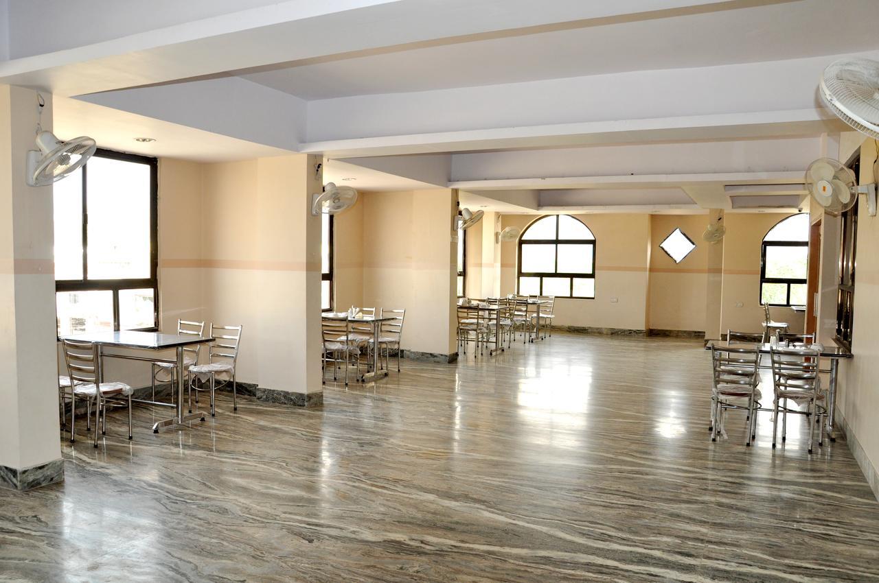 Hotel Kirti Plaza Chittorgarh Exteriér fotografie