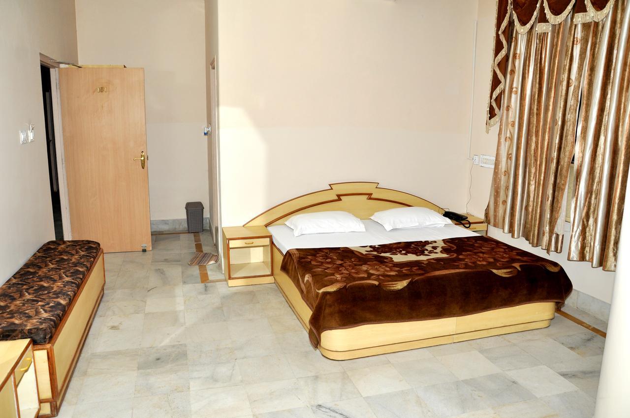 Hotel Kirti Plaza Chittorgarh Exteriér fotografie