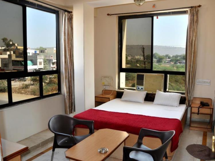 Hotel Kirti Plaza Chittorgarh Exteriér fotografie